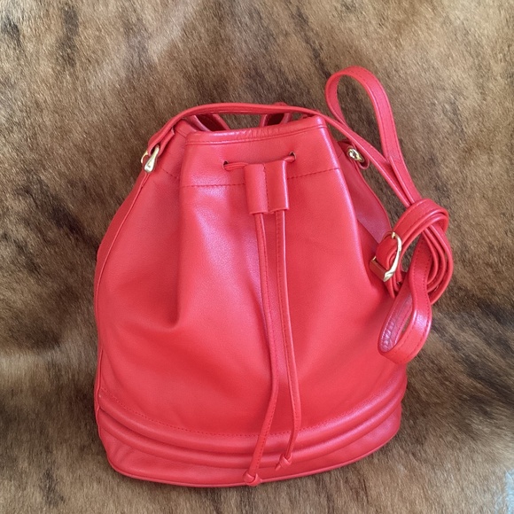 Jennifer Moore Handbags - Jennifer Moore Red Soft Leather Drawstring Gather Slouch Crossbody Handbag